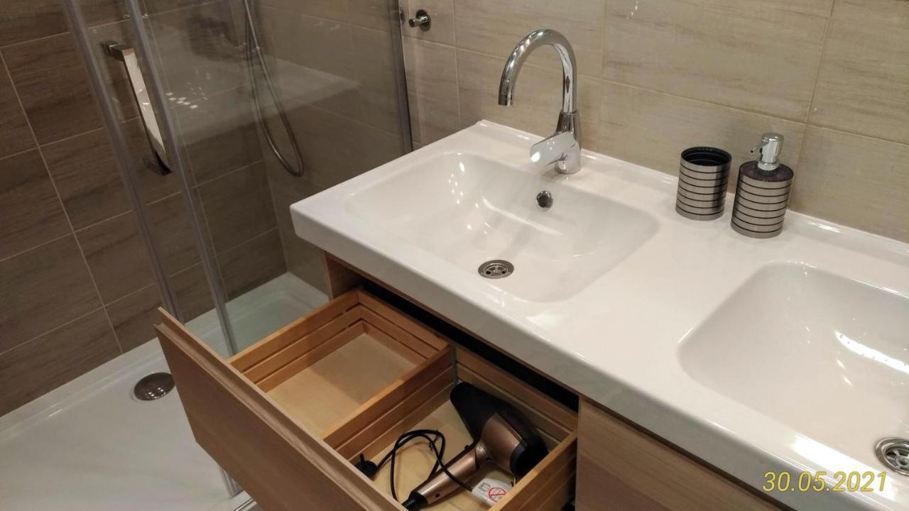 Dajax Apartament 波别罗沃 外观 照片